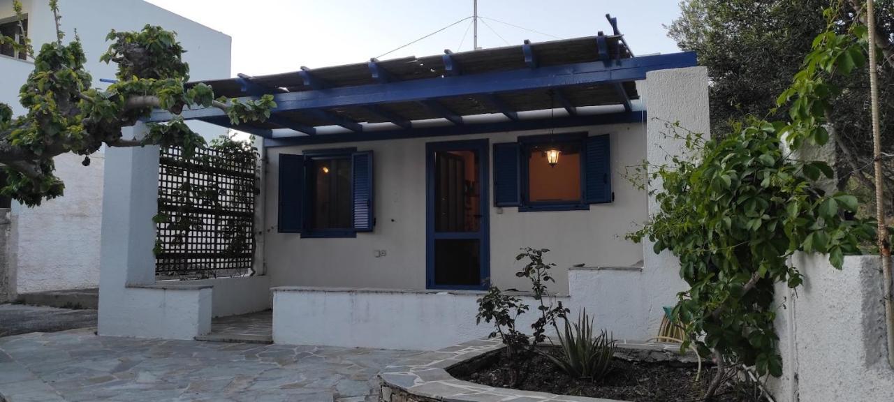 Chrysa'S Cottage House Каристос Екстериор снимка