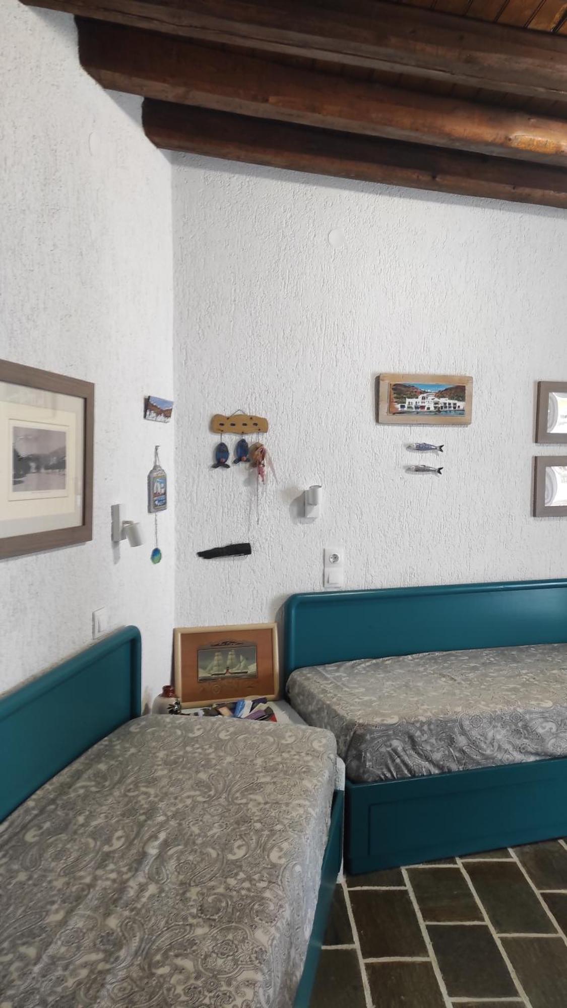 Chrysa'S Cottage House Каристос Екстериор снимка